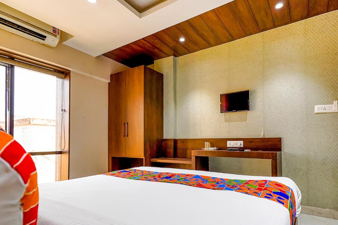 Fabhotel Eros 211 - Nr Sreebhumi Calcutta Buitenkant foto
