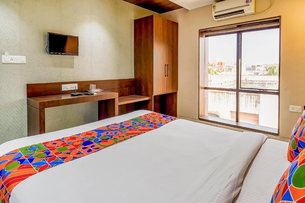 Fabhotel Eros 211 - Nr Sreebhumi Calcutta Buitenkant foto